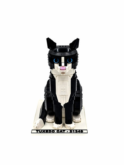 Display Stand for LEGO® Tuxedo Cat (21349)