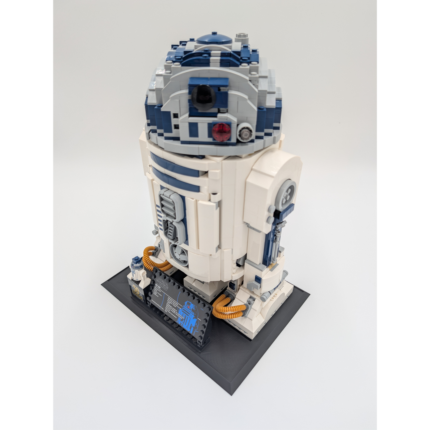 Display Stand for LEGO® Star Wars R2-D2 (75308)